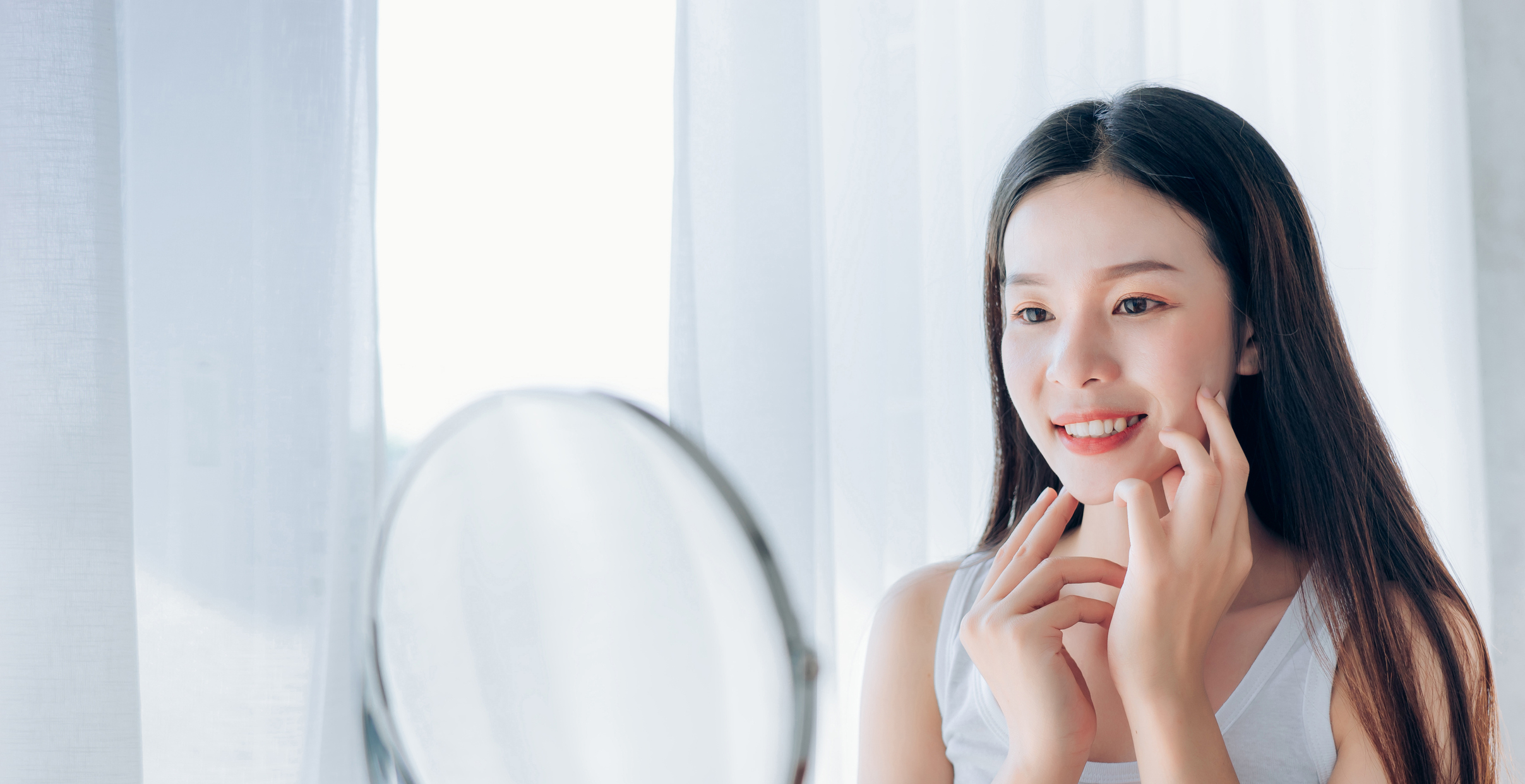 溫和去角質  加強肌膚吸收力:所有人都要面對新陳代謝減慢的事實，成因有很多，可以是老化、也可以是生活壞習慣所致。當新陳代謝減慢，老化角質就難以排走，易積聚在面上，大大影響肌膚的吸收力。而NEOSTRATA全效塑顏緊緻精華就加入了PHA果酸成分，它有效令老舊角質自然脫落，改善膚質，增加肌膚柔軟度及亮澤感之外，同時提升肌膚吸收力，令去去皺緊緻效果更事半功倍。