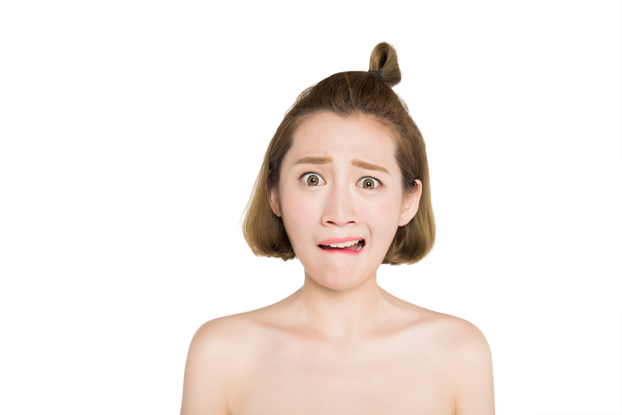 面膜用得多還是乾燥缺水？面膜真的是用得越多、肌膚越好嗎？為什麼有些人日日敷面膜都還是乾燥缺水甚至脫皮？