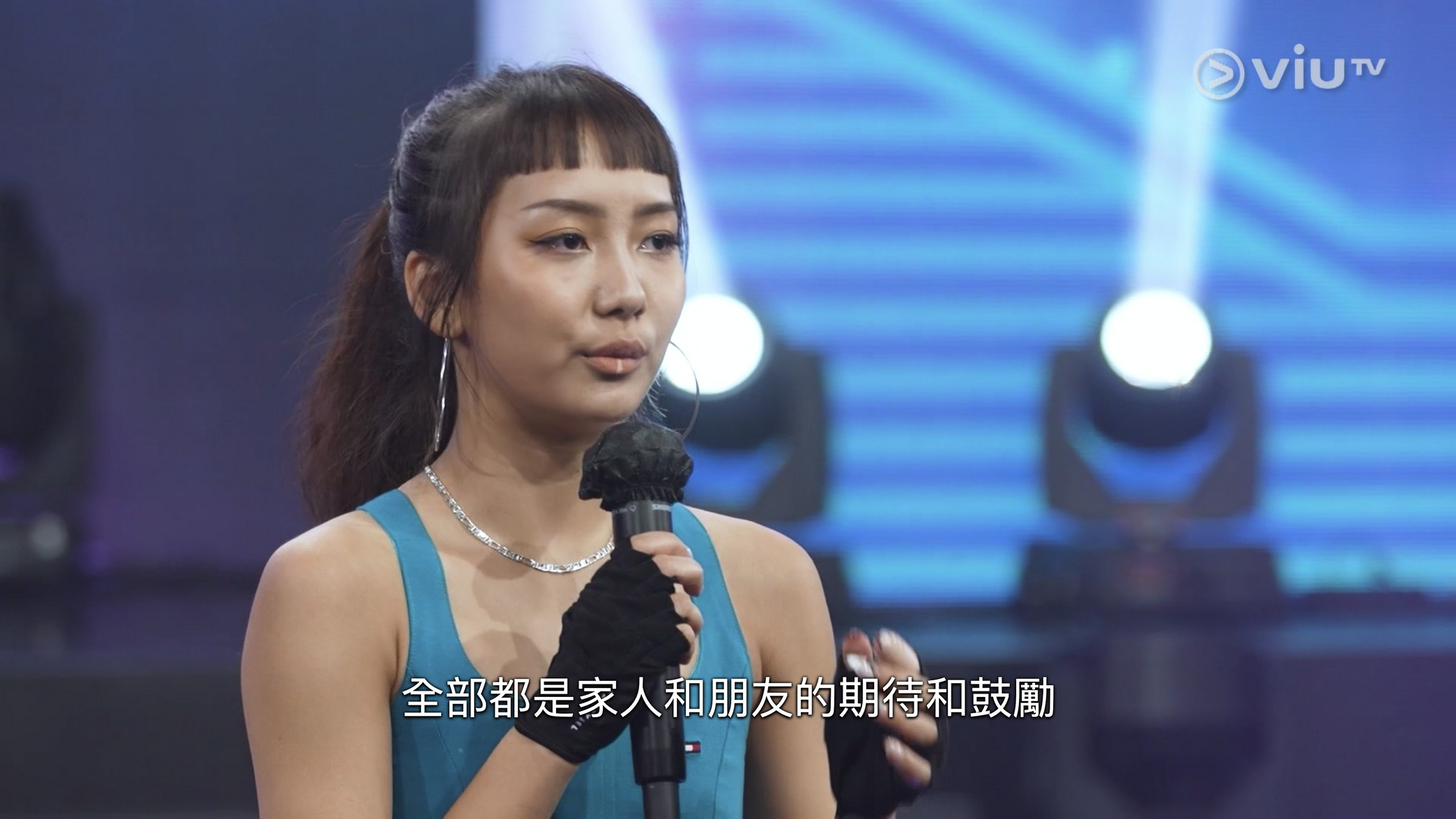趁1字頭挑戰自己「You have Nothing To Lose」放膽一試 Marf參加《全民造星IV》很大程度上是因為朋友、家人的支持，令原本因為未有勇氣面對輿論的她放手一搏，大膽去追夢。「我現在還是1字頭，想試、想挑戰自己，Nothing To Lose」，Marf就抱著份年輕的衝勁，衝入60強。